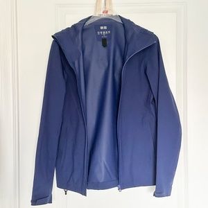 UNIQLO BLOCKTECH PARKA IN BLUE